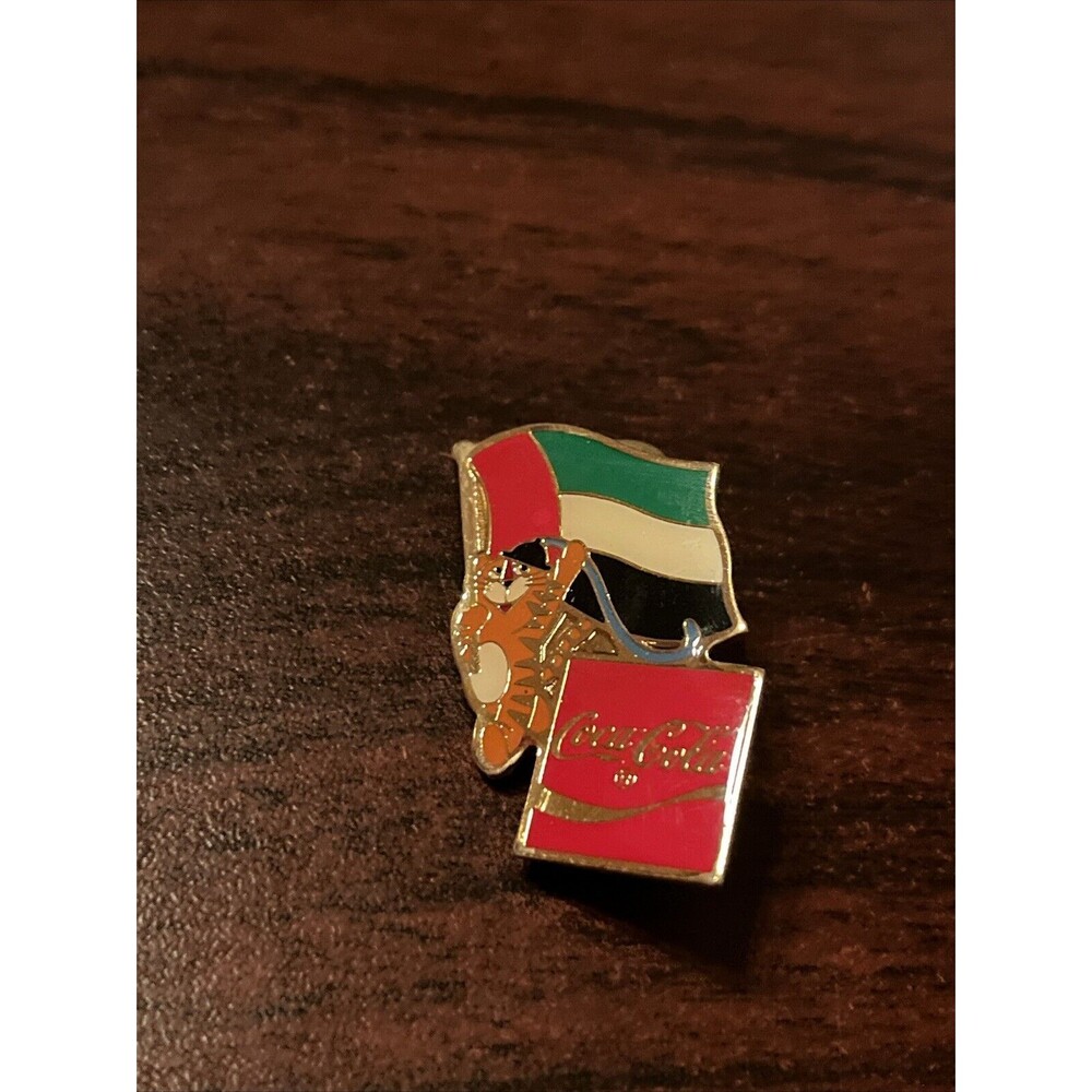 Vintage 1988 Seoul Olympics Coca Cola Hodori Tiger UAE Flag Lapel Pin
